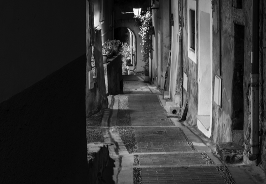 Menton la nuit